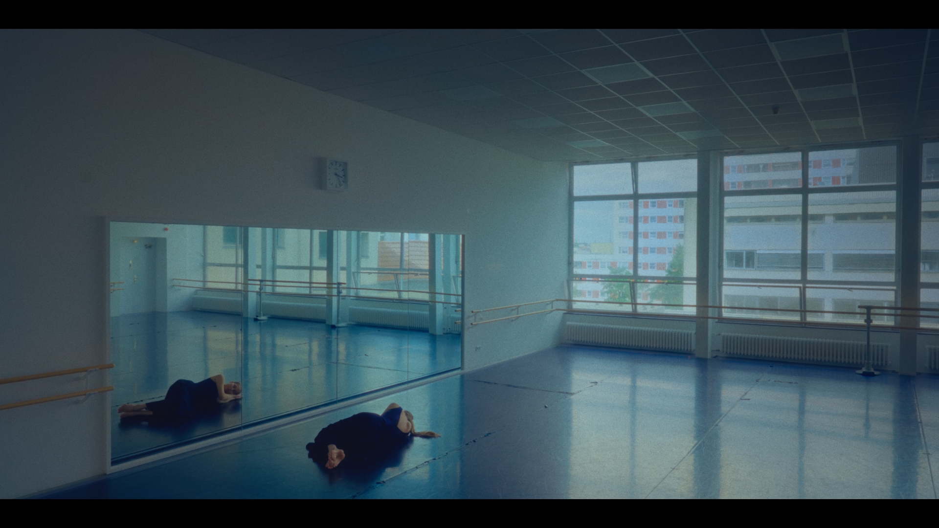 Aura’s Dance – Final Stills_3.4.27.T