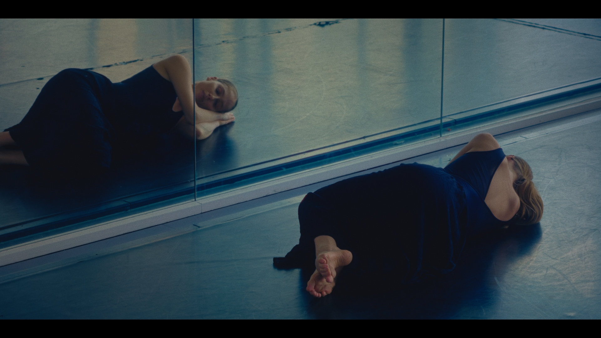 Aura’s Dance – Final Stills_3.4.30.T