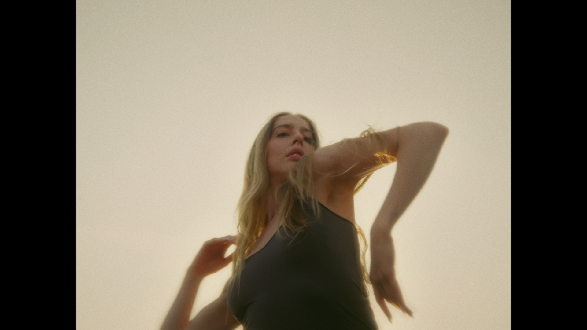 Aura’s Dance – Final Stills_3.9.43.T
