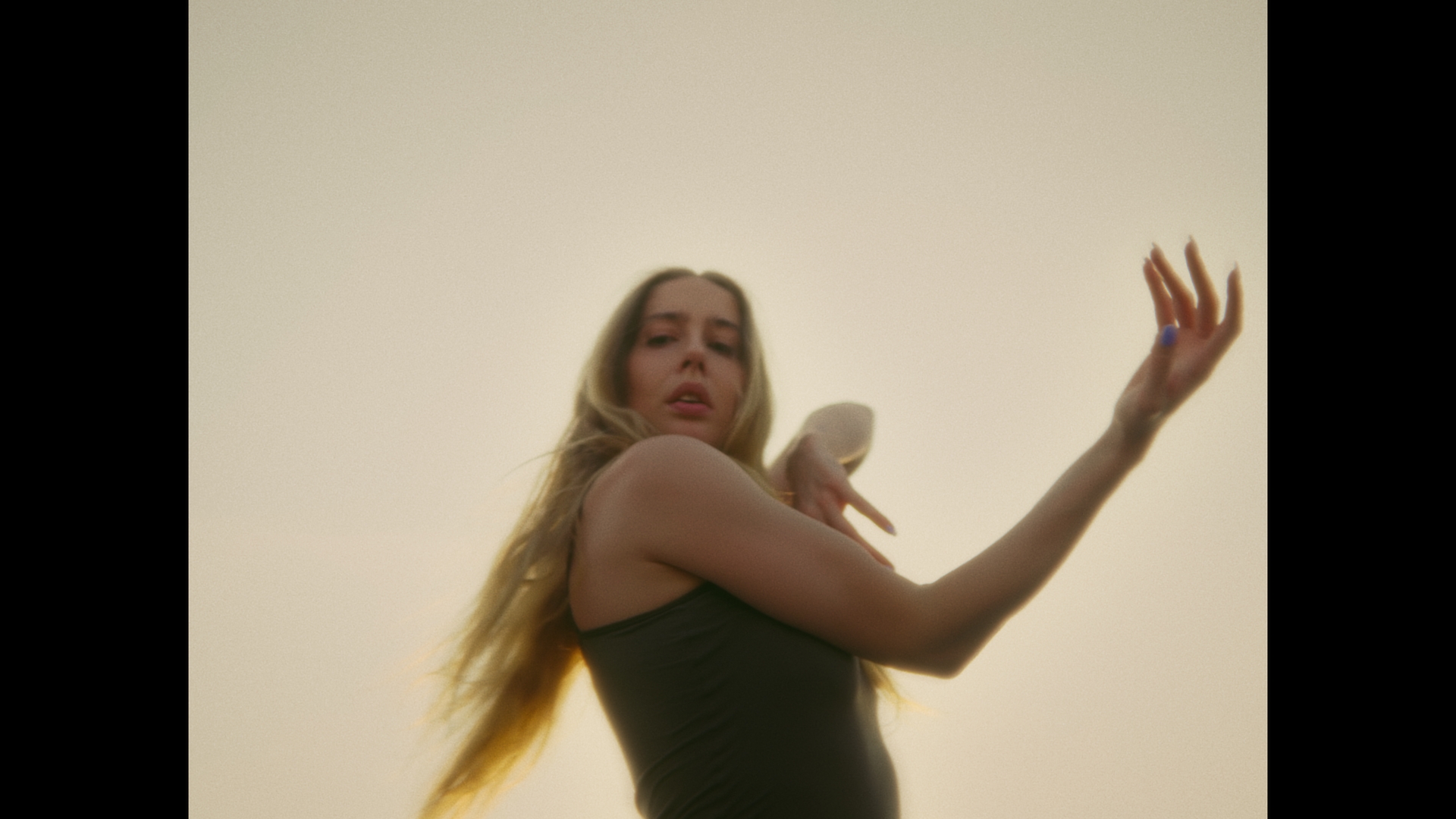 Aura’s Dance – Final Stills_3.9.44.T